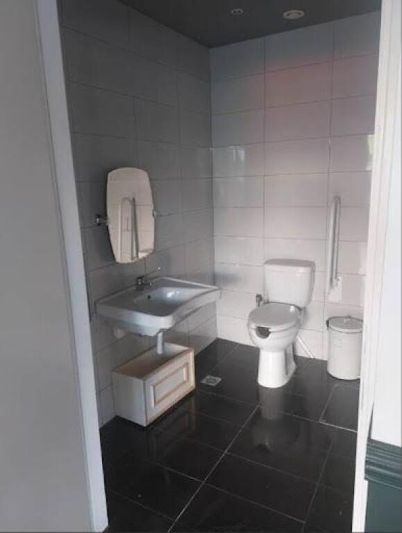 Negozio in affitto a 21 Dhjetori (ID BD21758) Tirane​