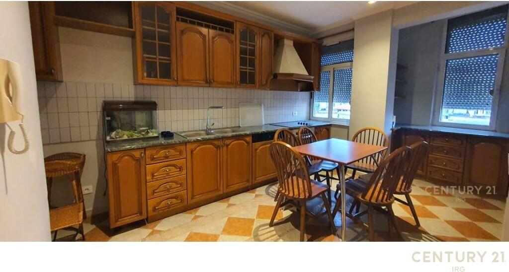 Apartament 3+1+2 ne Qender te Tiranes! 550,000 €