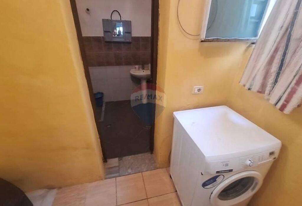 Rent/ Studio apartment in Don Bosko