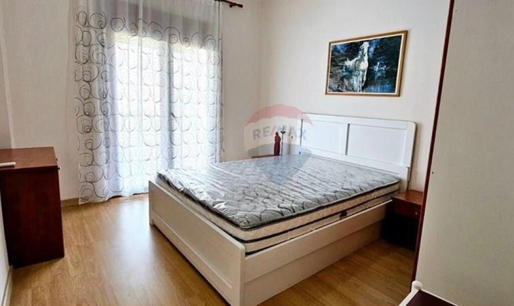 Rent/ Duplex in Ali Dem