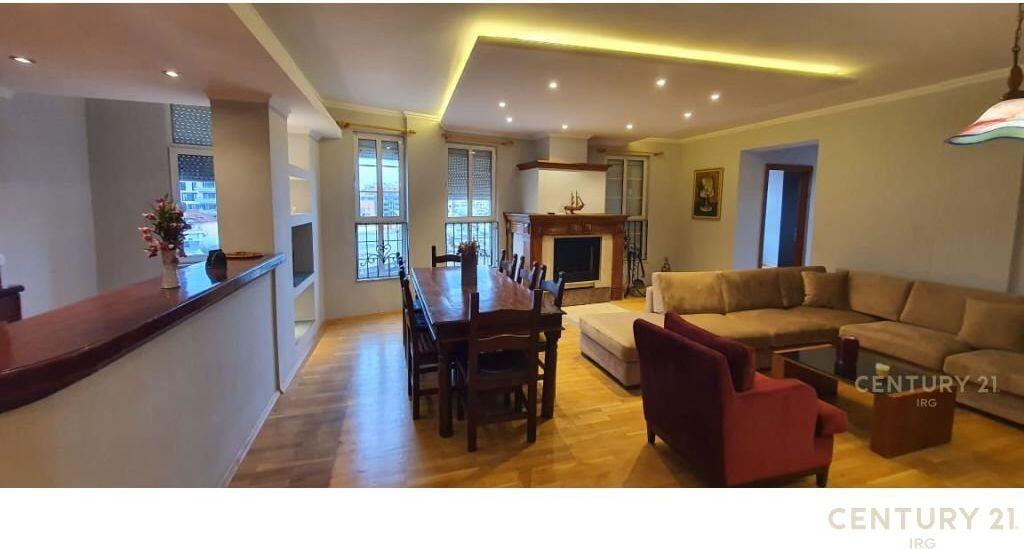Apartament 3+1+2 ne Qender te Tiranes! 550,000 €