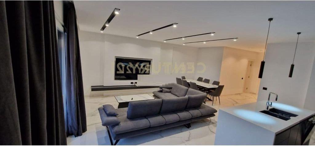 Affittasi appartamento moderno 2+1+2+posto auto