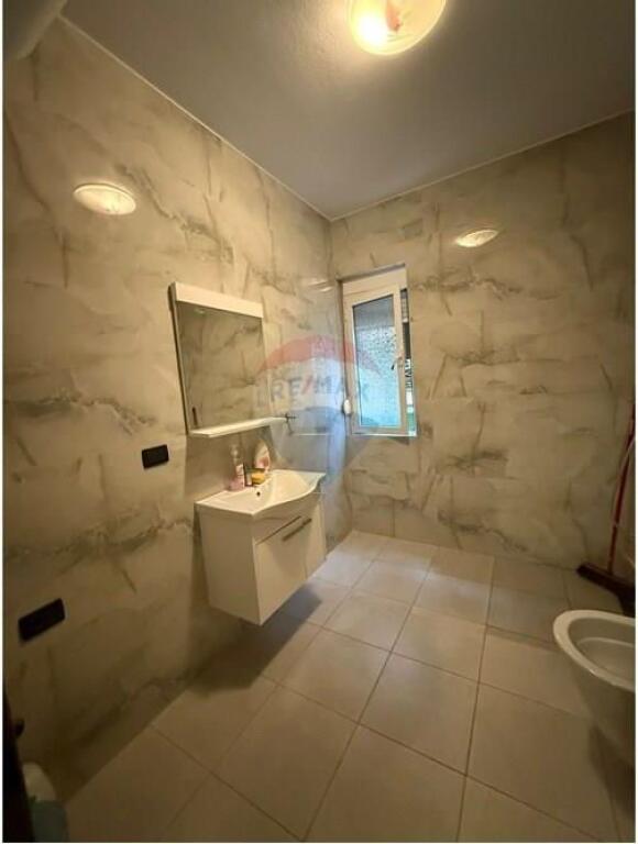 Office space 5+1+2 in Bllok-For rent.