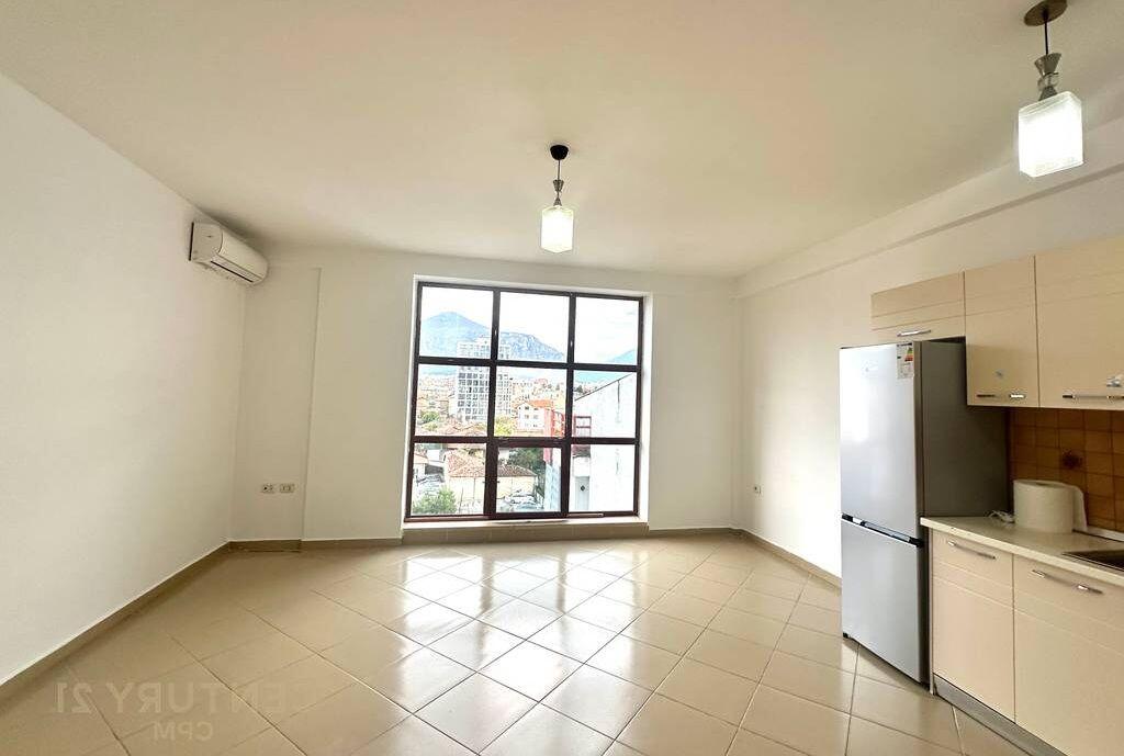 APARTMENT 3+1+2 FOR OFFICE OR RESIDENCE NEAR HALILI COMPLEX.