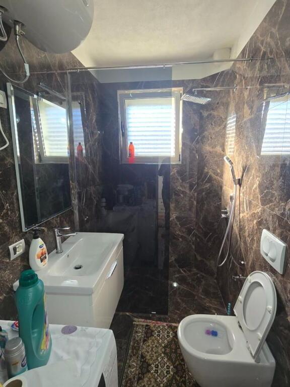 APARTAMENT PER SHITJE, SPITALI, DURRES