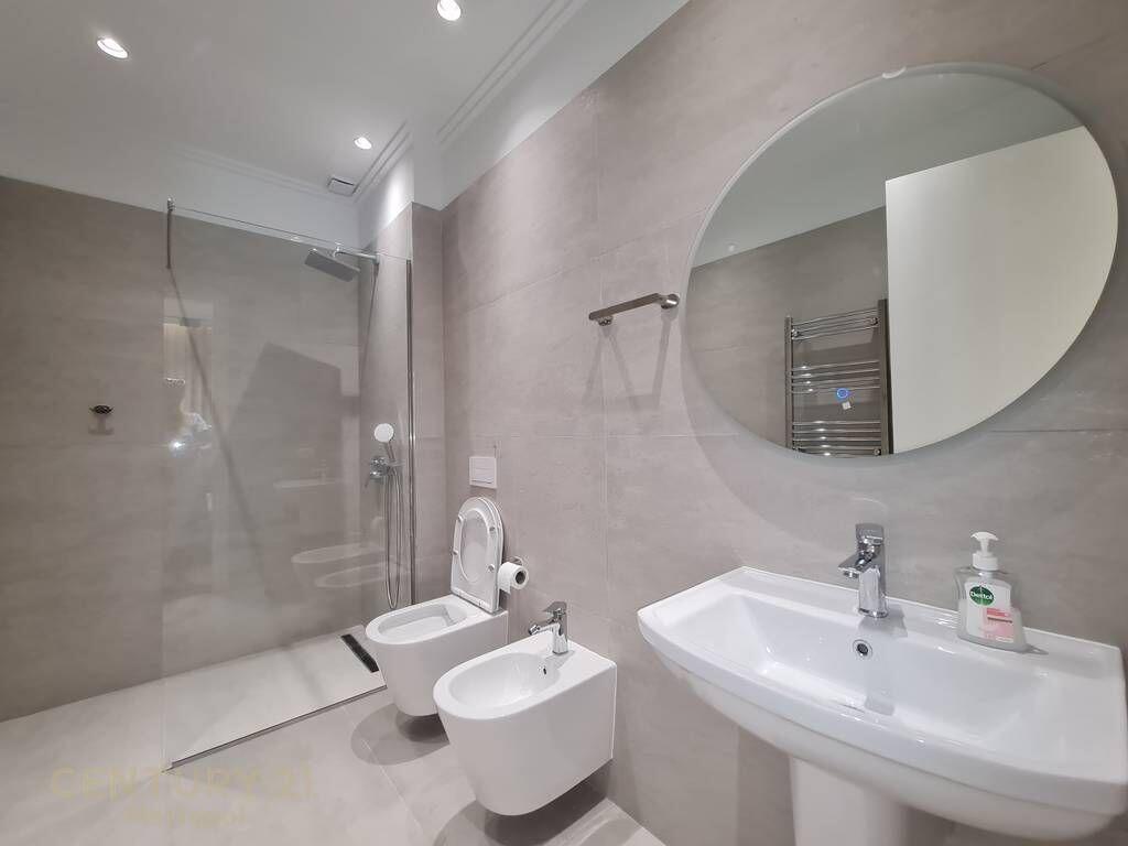 Premium apartment for rent 3+1+2, with 3 parking spaces-Dry Lake! 2,000 € /Month