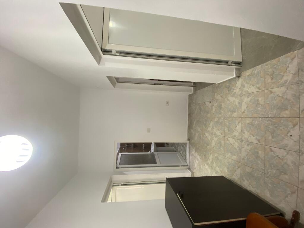 2+1,i mobiluar kat vile,te 2 palmat ne astir,450 euro