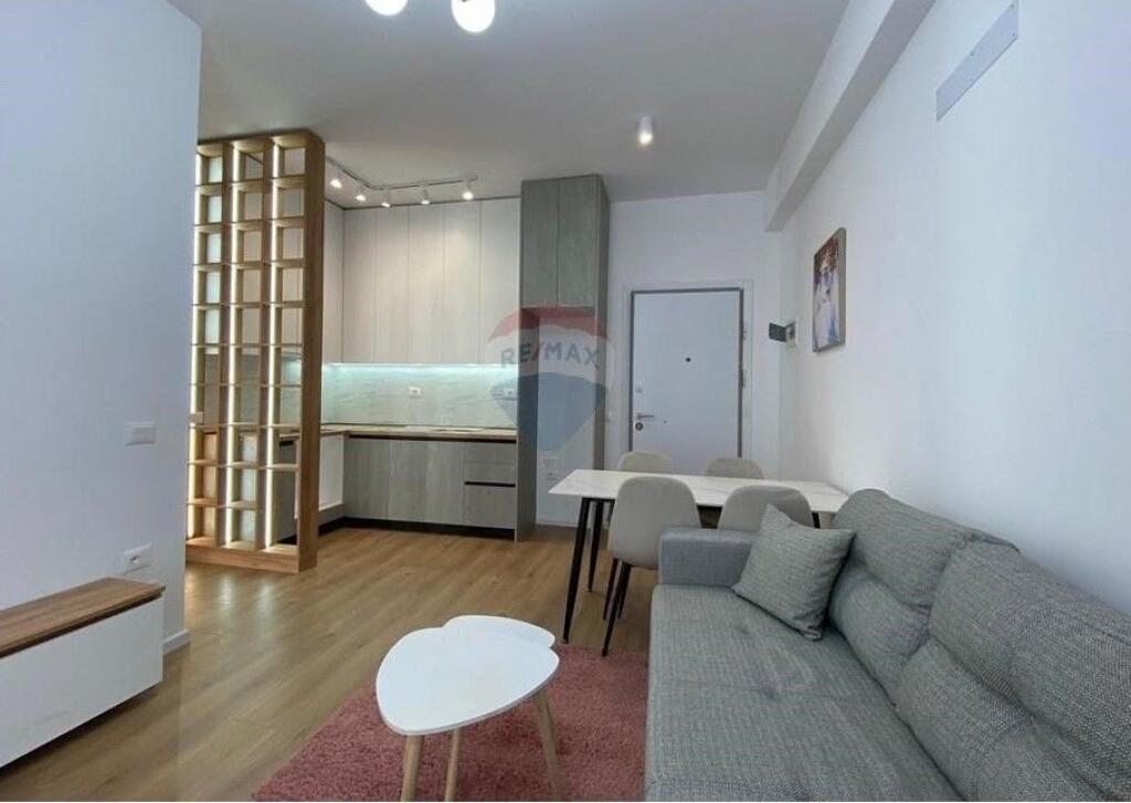 Apartament - Për Qira 400 euro - Rruga Bamir Topi, Tiranë