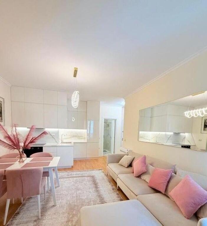 APARTMENT 2+1 FOR RENT, AT KOSOVARËVE STREET!