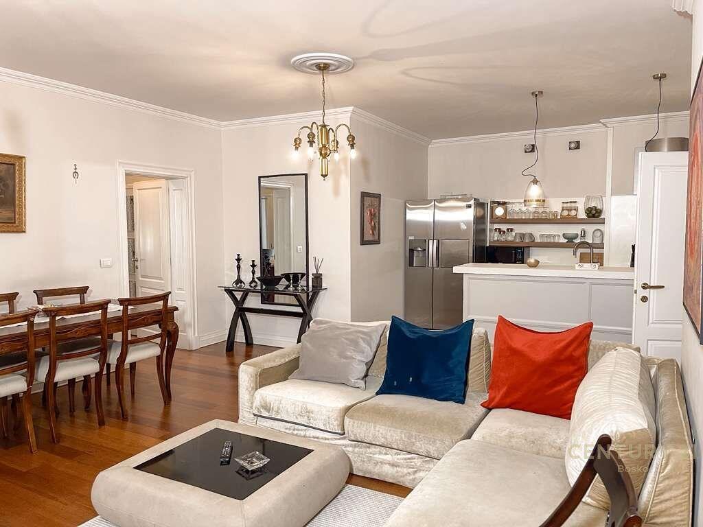 Apartment 3+1 for sale in the heart of Blloku