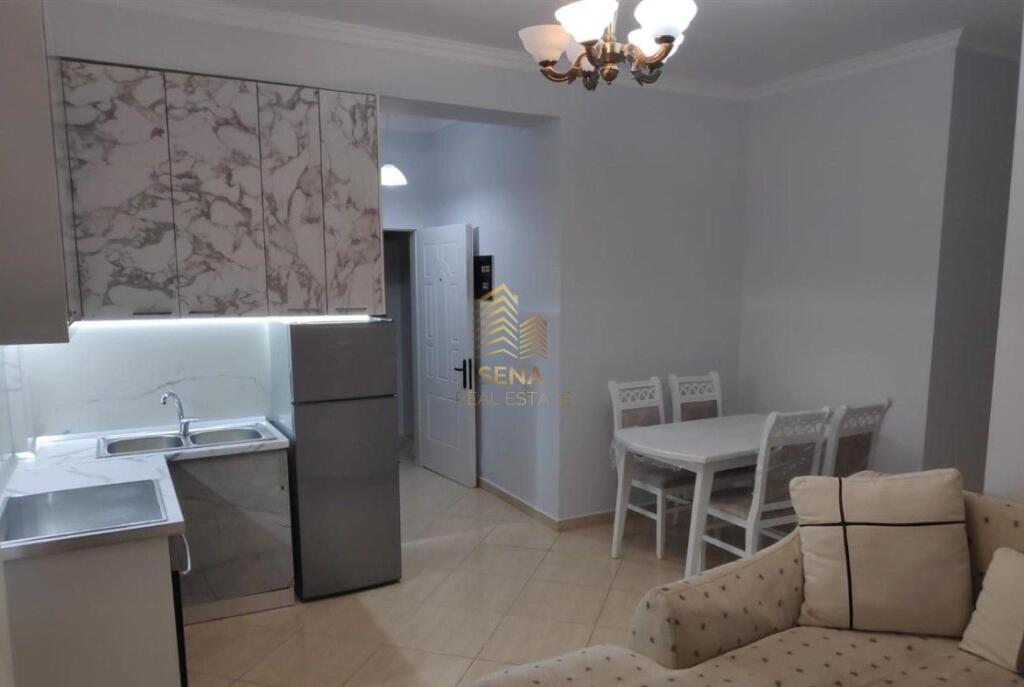 Affitto, Ingresso Privato, 2+1+Blk, Porcellana, 480 ALL/mese