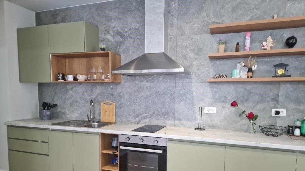 SHESIM, APARTAMENT PREMIUM 1+1 me 1 POST PARKIMI ‼️