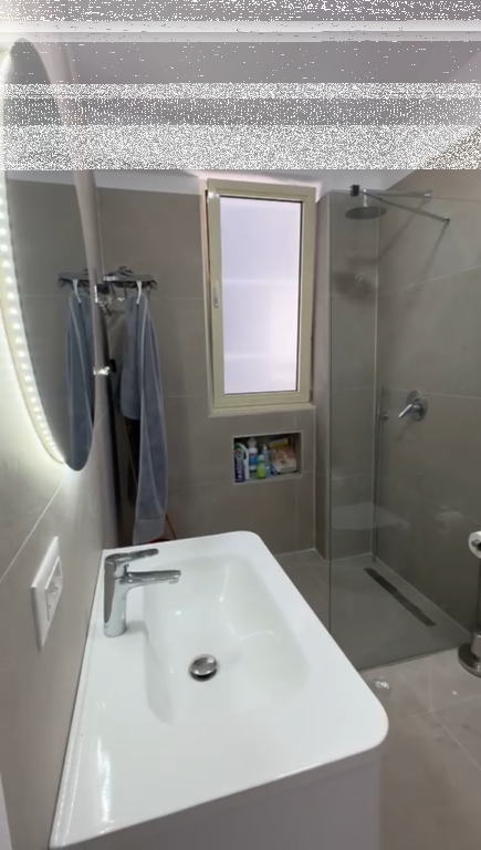 Apartment 2+1, Shkoze!