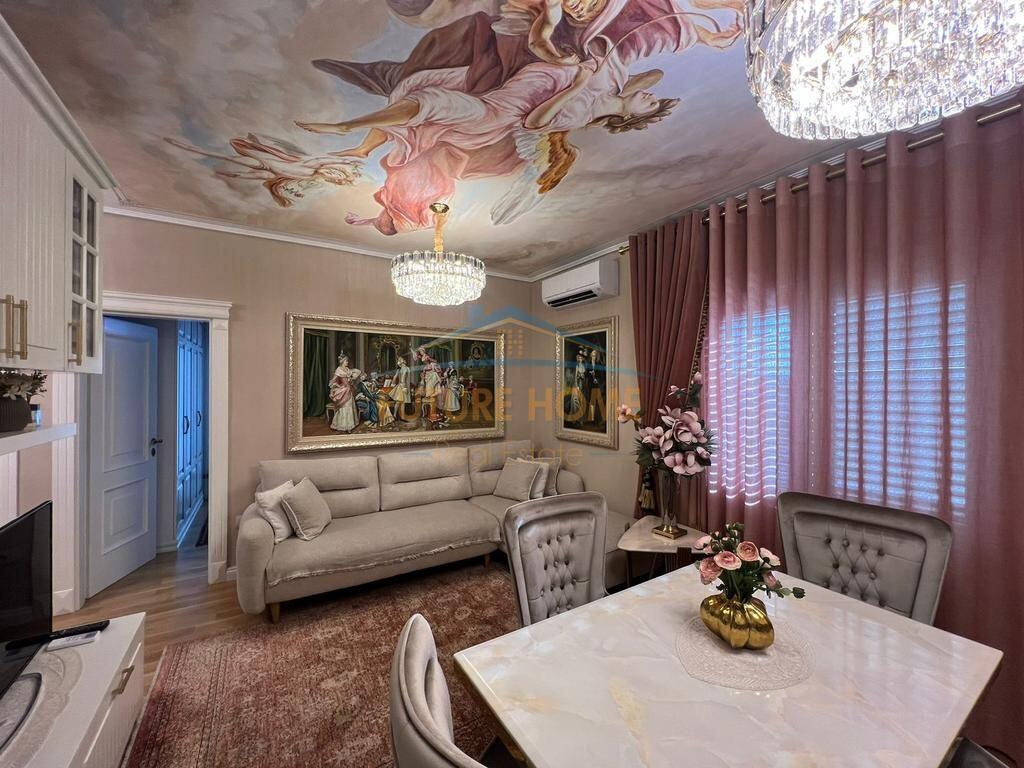 Apartament me qera 2+1, Myslym Shyri