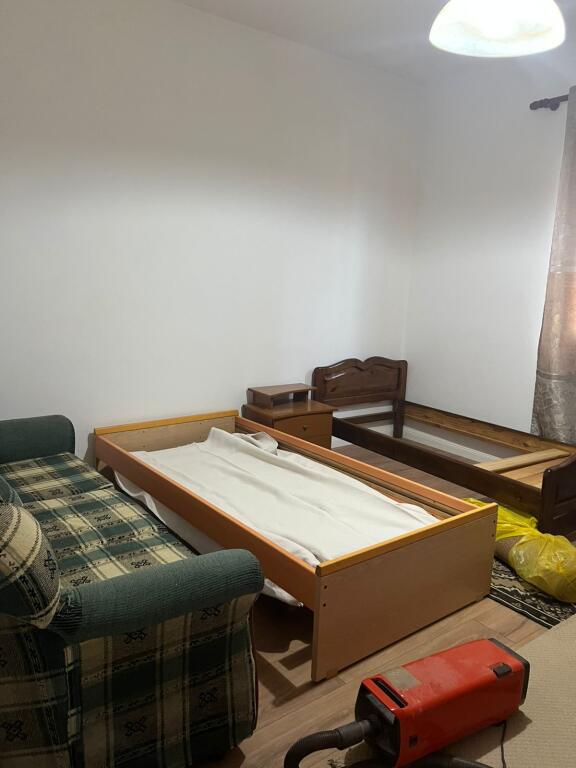 SHTEPI PRIVATE ME QERA 1+1