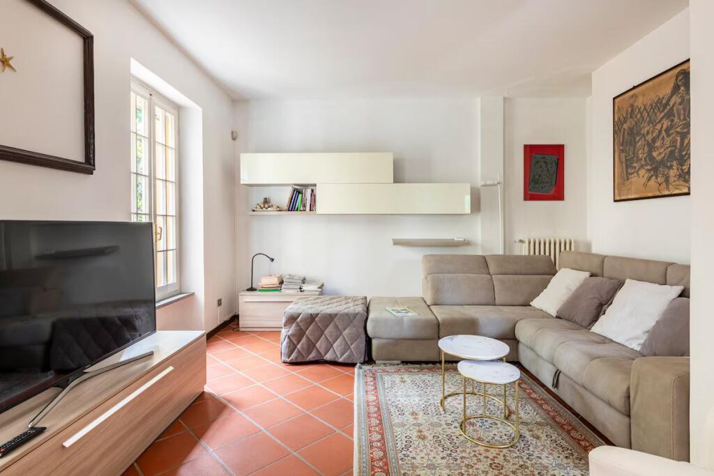 Appartamento in Affitto in Via Elbasanit (ID B2201584) Tirana