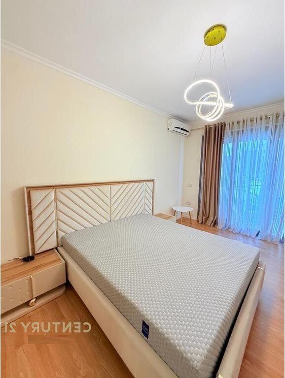 APARTAMENT 2+1 ME QIRA RRUGA E KOSOVARËVE