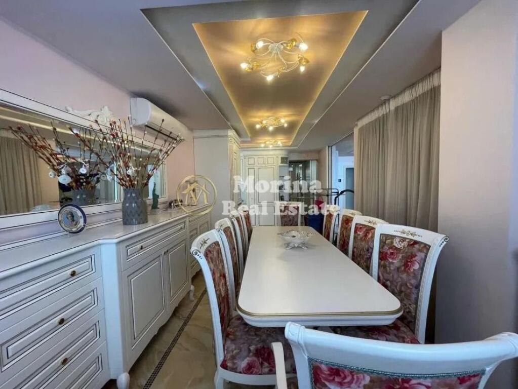 Shitje, Apartament, 4+1, te Liqeni i Thate, Rruga Peti, Cmimi 432600 Euro