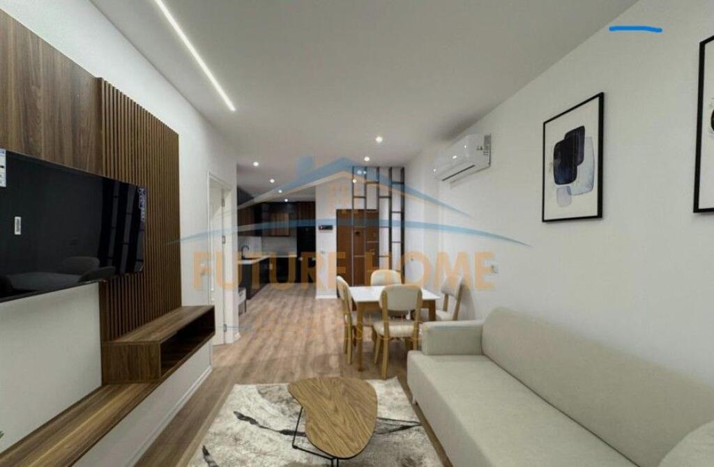 Shitet Apartament 1+1 – Rruga Fortuzi, pranë Shkollës “Jeronim De Rada”