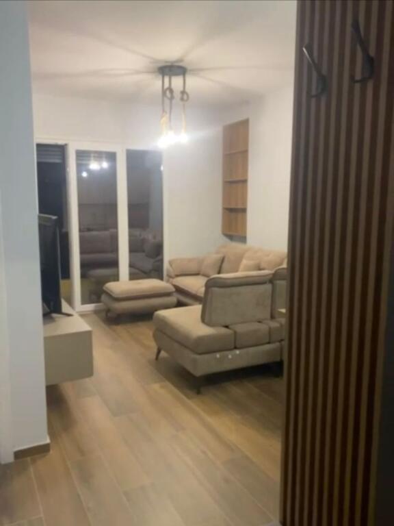 🏡 Appartamento 1+1 in affitto – Vicino alla Scuola Rossa