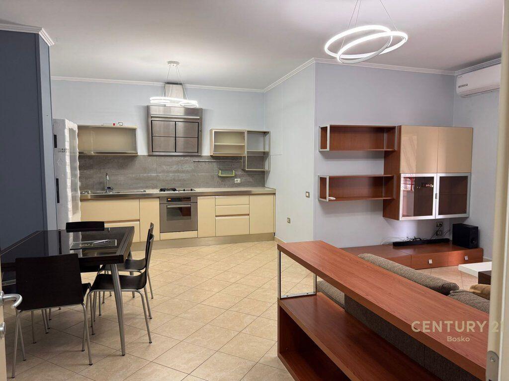 Appartamento 2+1 In Affitto in Via Mine Peza 620 € /Mese