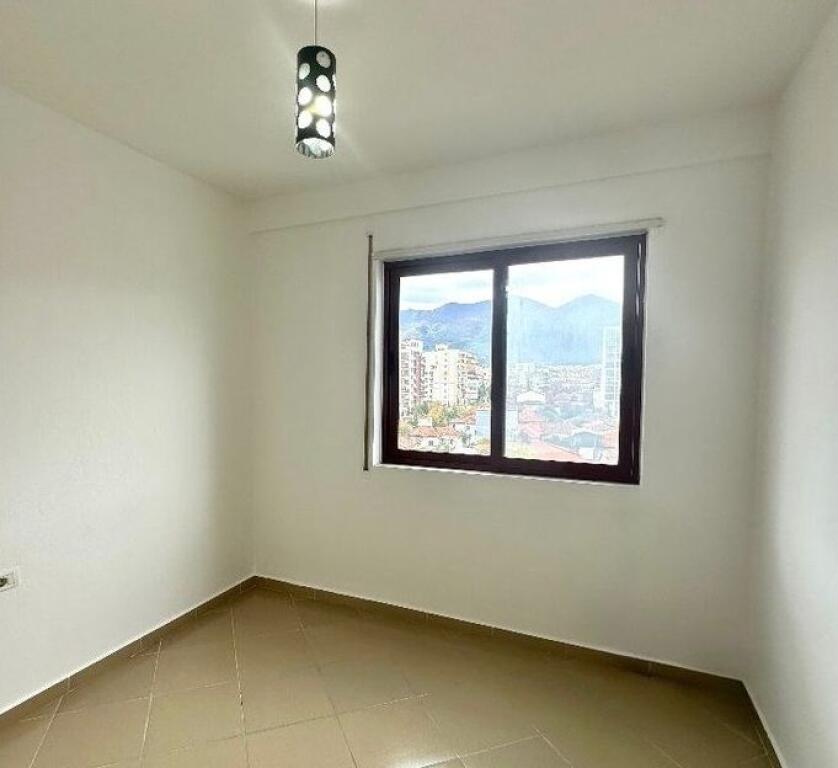 APARTMENT 3+1+2 FOR OFFICE OR RESIDENCE NEAR HALILI COMPLEX.