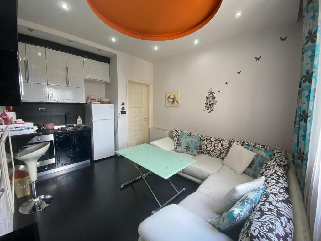 APARTMENT FOR RENT 1+1 – DURRËSIT STREET, OPPOSITE HOTEL COLOSSEO💶 Price: 500 € / month