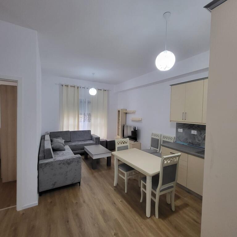 🏢 Apartament 2+1 me Qira – Kompleksi Kadiu, Ali Demi