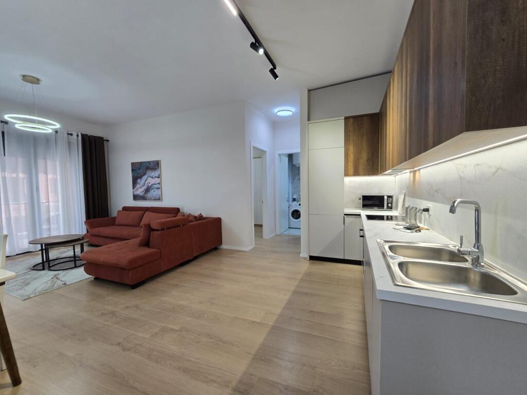 Super apartament me qira Kompleksi Delijorgji