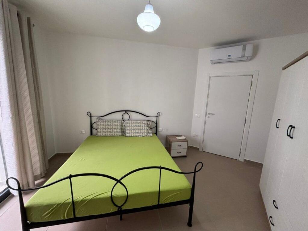 Apartament Me Qera 1+1+ Post Parkim Tek Liqeni i Thate (ID B2101340)  tirane