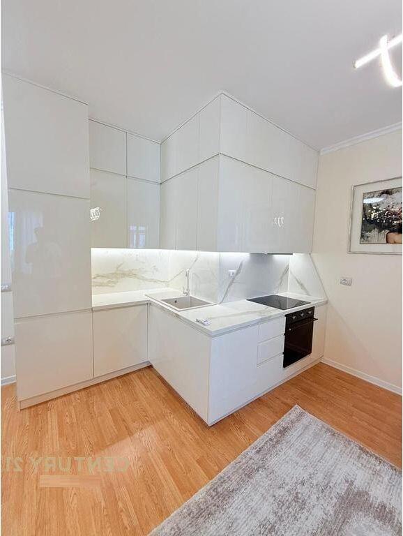 APARTAMENT 2+1 ME QIRA RRUGA E KOSOVARËVE