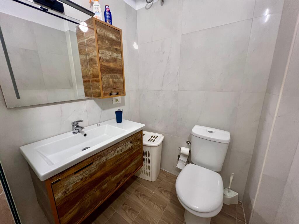 Appartamento 1+1 Con Garage In Vendita A Orikum