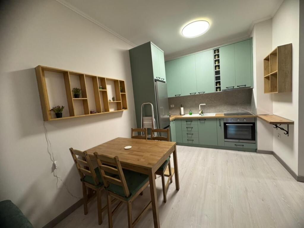 Apartament 1+1 me qira, Rr. e Barrikadave