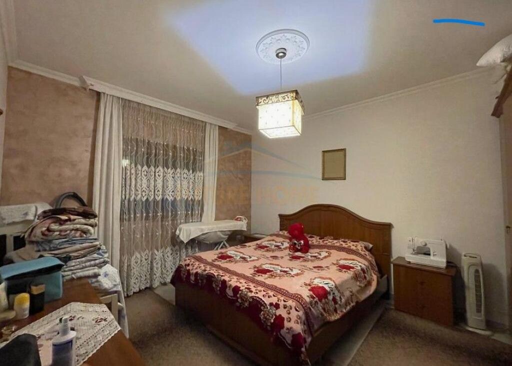 Shitet Apartament 2+1+2 – Kinostudio, Tiranë