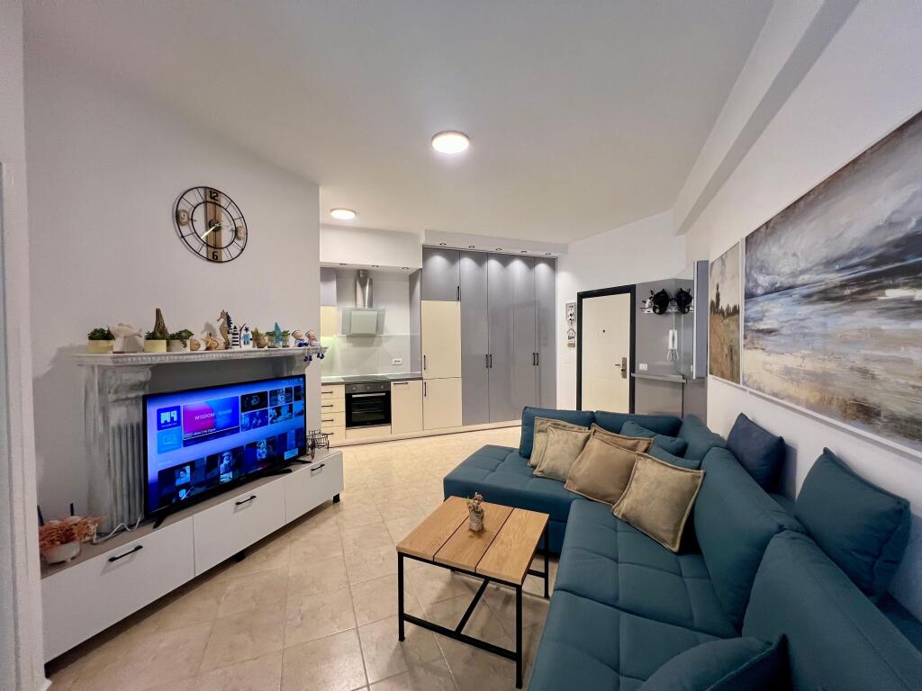 Appartamento 1+1 Con Garage In Vendita A Orikum