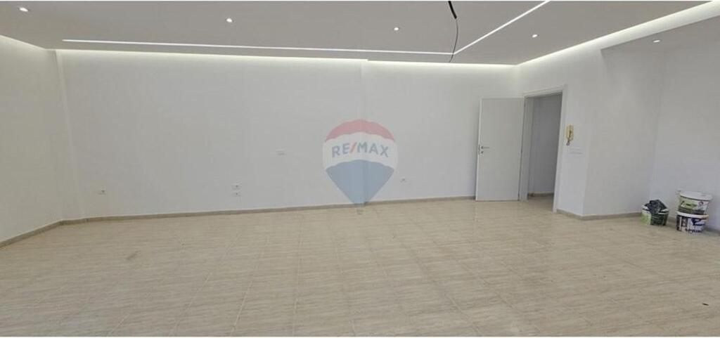 Appartamento in vendita (2+1) Via Elbasani