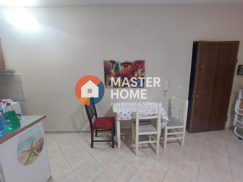 ✨ Apartament me qira në Lungomare, pranë Shkollës së Marines – Vlorë ✨