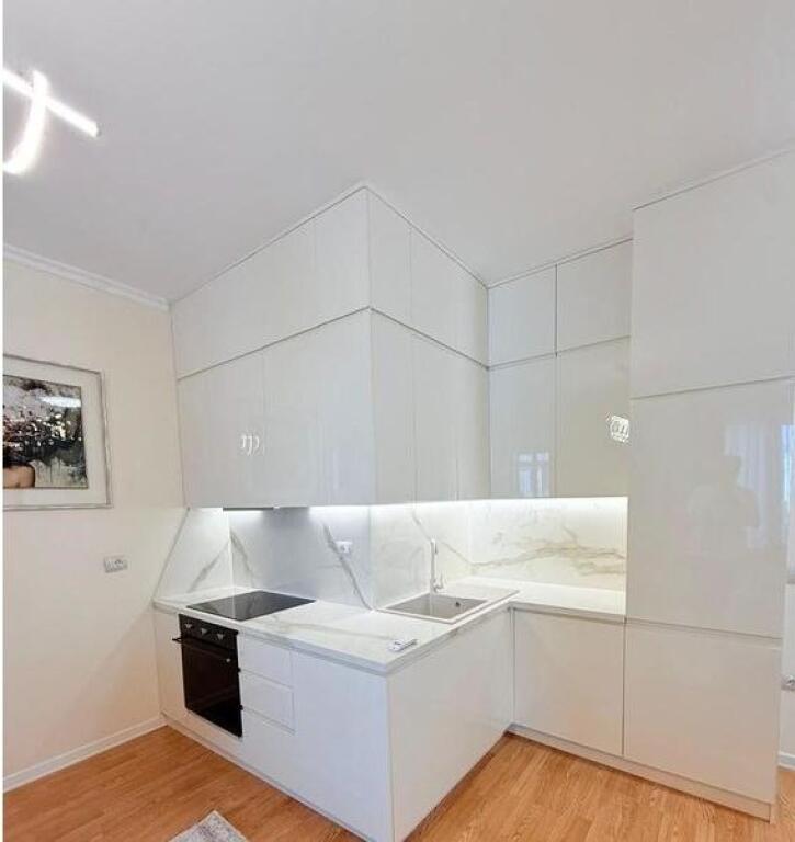 APARTMENT 2+1 FOR RENT, AT KOSOVARËVE STREET!