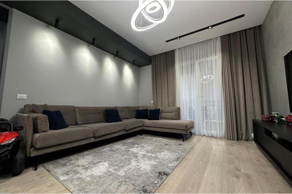 SHITET APARTAMENT 2+1 TEK LIQENI I THATE