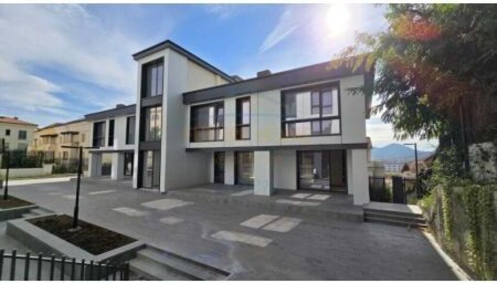 In vendita, Appartamento 2+1, Altea Residence, Tirane.