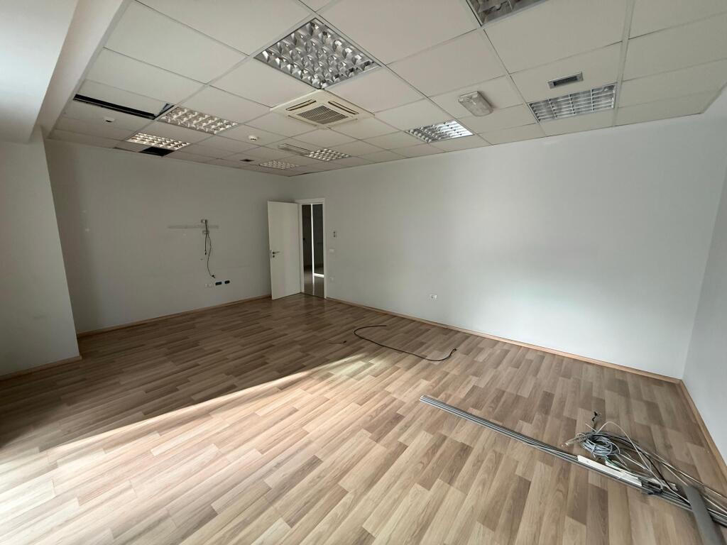 Office Space for Rent at Ambasador 3 / Air Albania