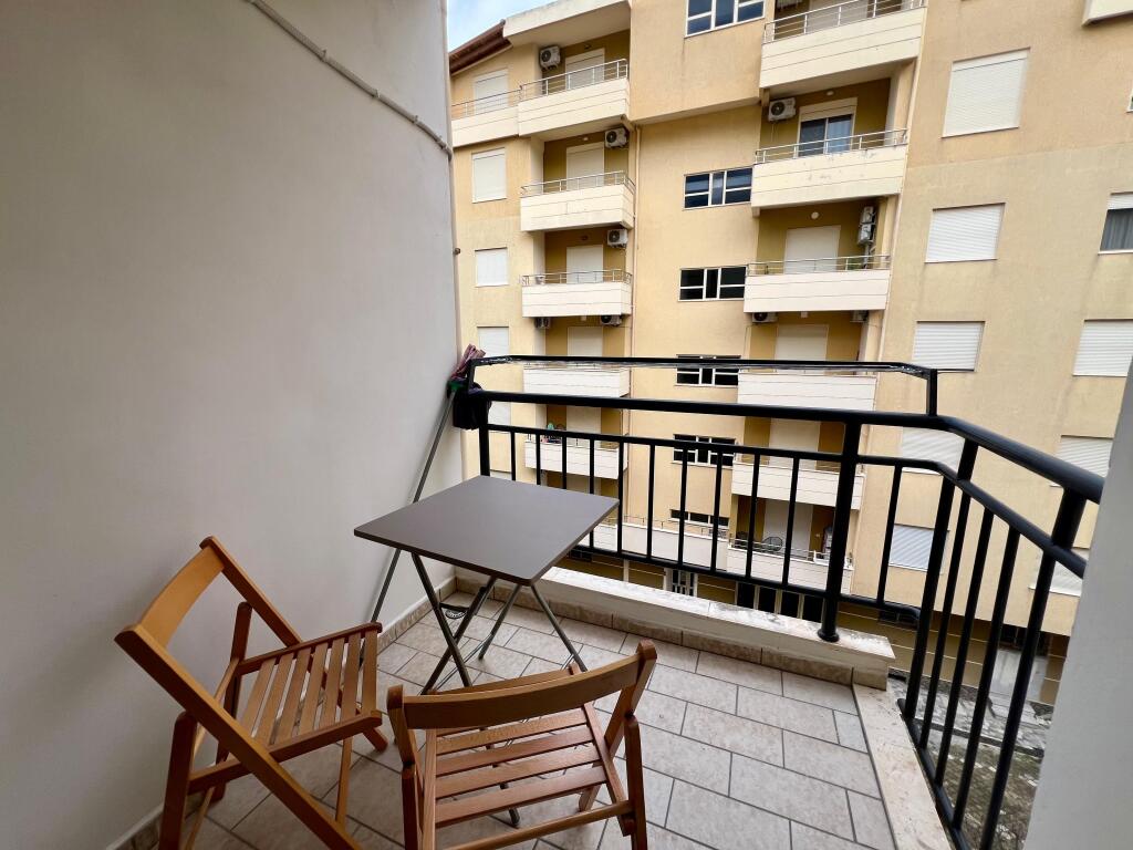 Appartamento 1+1 Con Garage In Vendita A Orikum