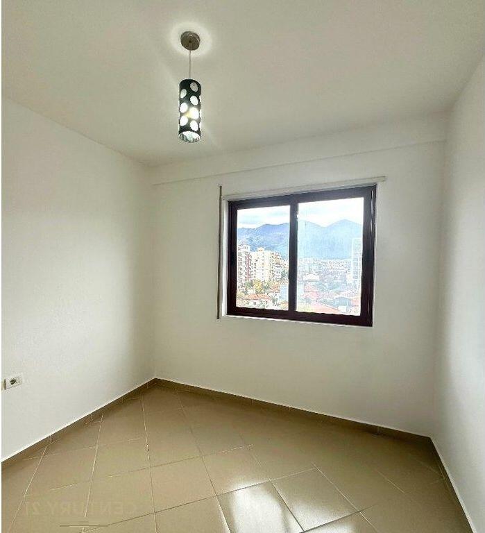 APARTMENT 3+1+2 FOR OFFICE OR RESIDENCE