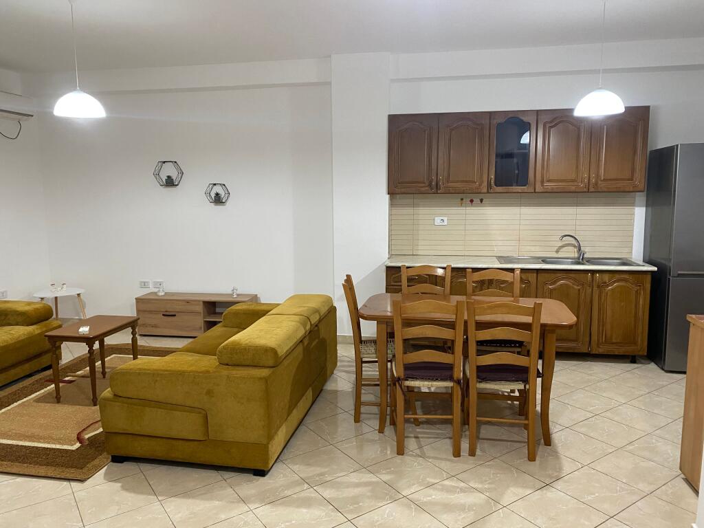 Appartamento 1+1 in affitto, a Yzberisht 45.000 lek