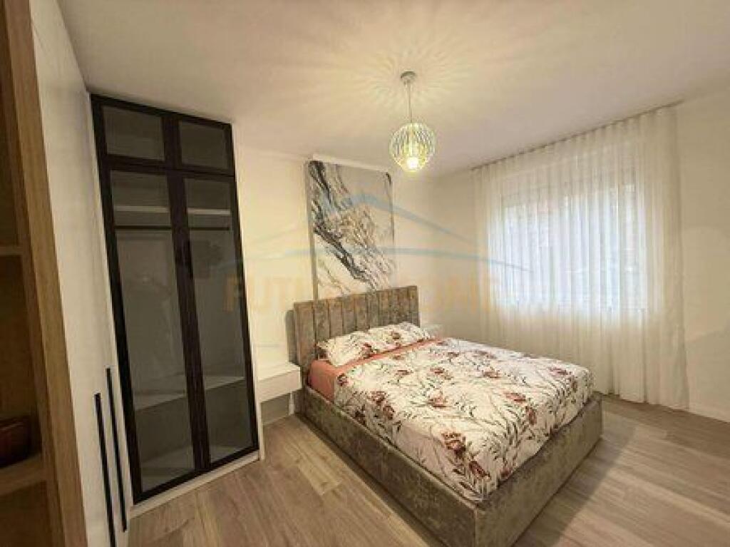 Shitet Apartament 2+1+2, Vila L , Tirane