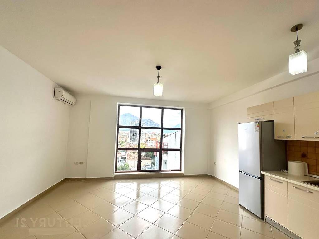 APARTMENT 3+1+2 FOR OFFICE OR RESIDENCE