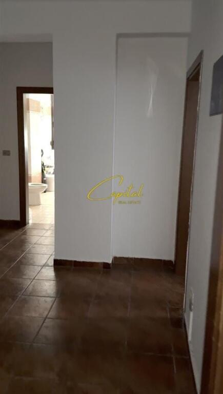 ZYRE ME QERA 106 M2 MYSLYM SHYRI 80.000 LEKE