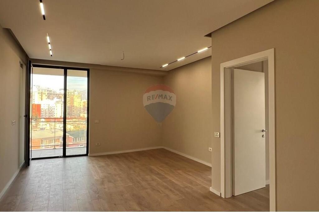 APARTAMENT 2+1 NE SHITJE TEK MINE PEZA!