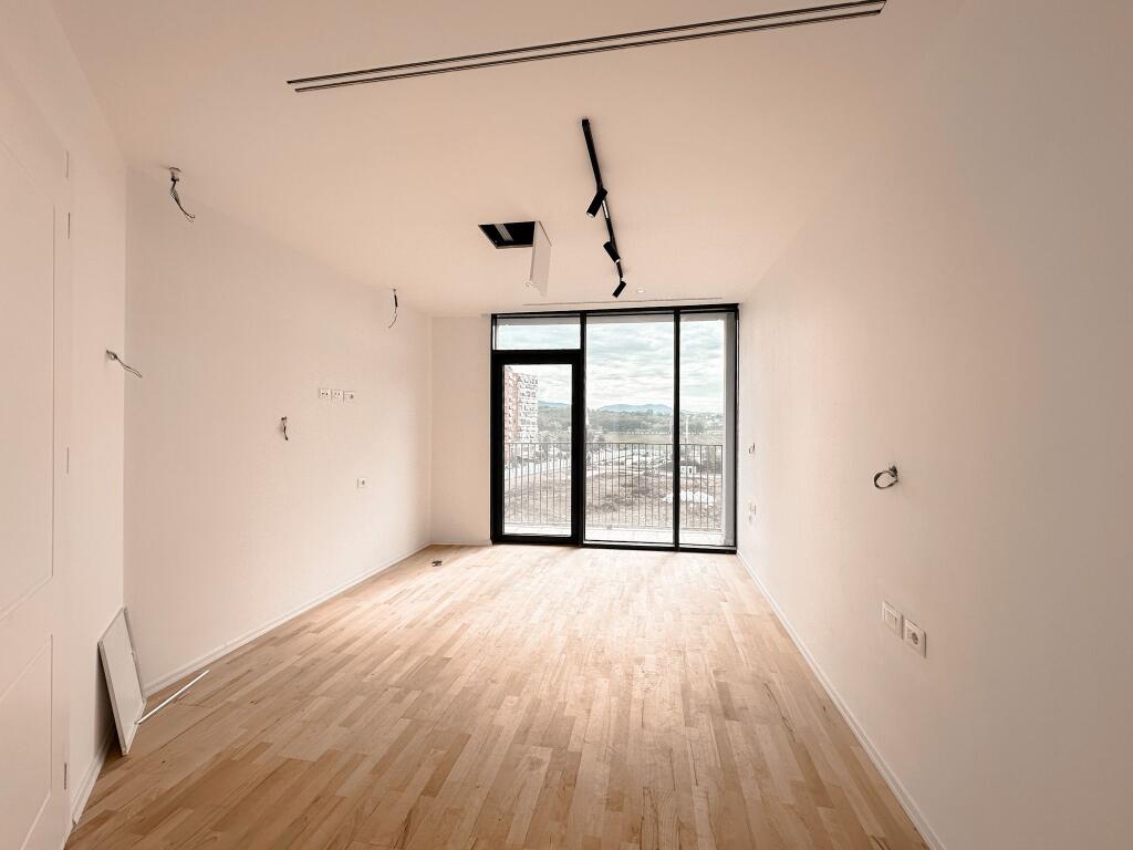 Shitet Apartament 2 +1+2tualete. 