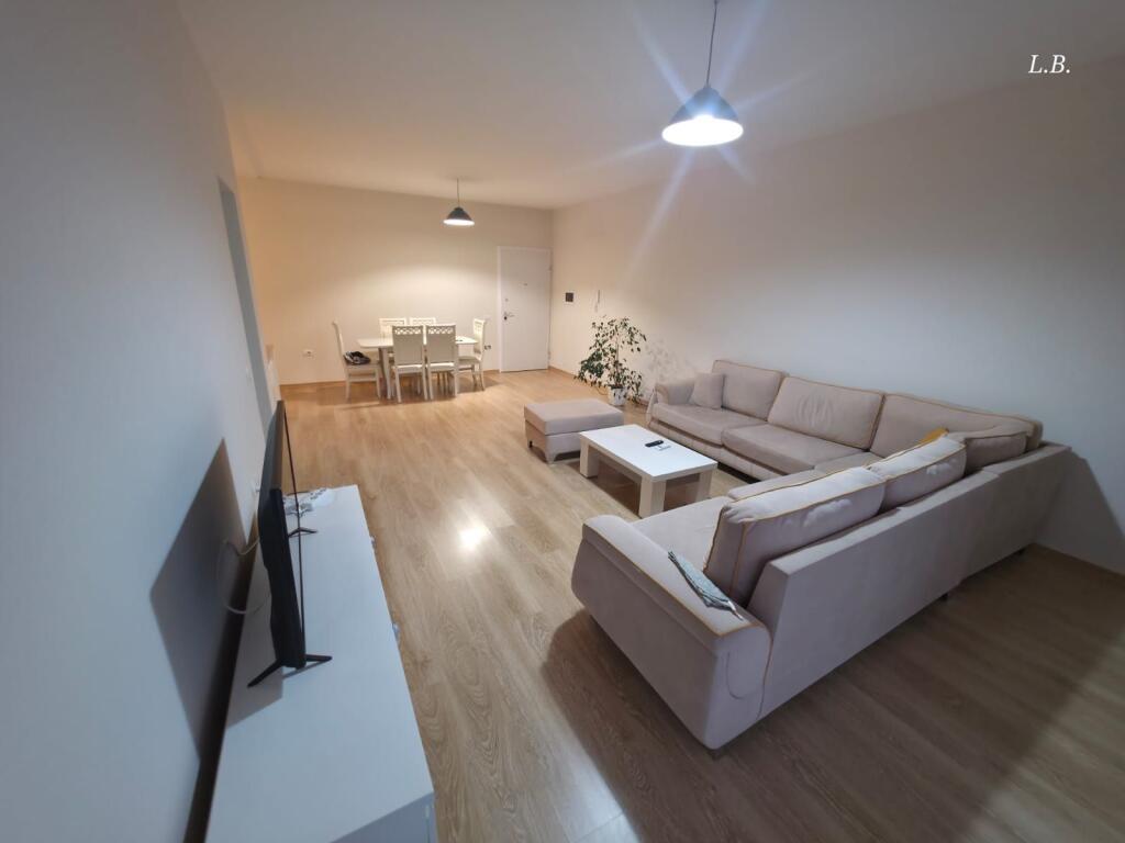 Affittasi appartamento 2+1+2 – Zona Botanica / vicino alla Moschea